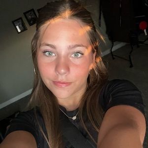 Meet your Posher, Delilah